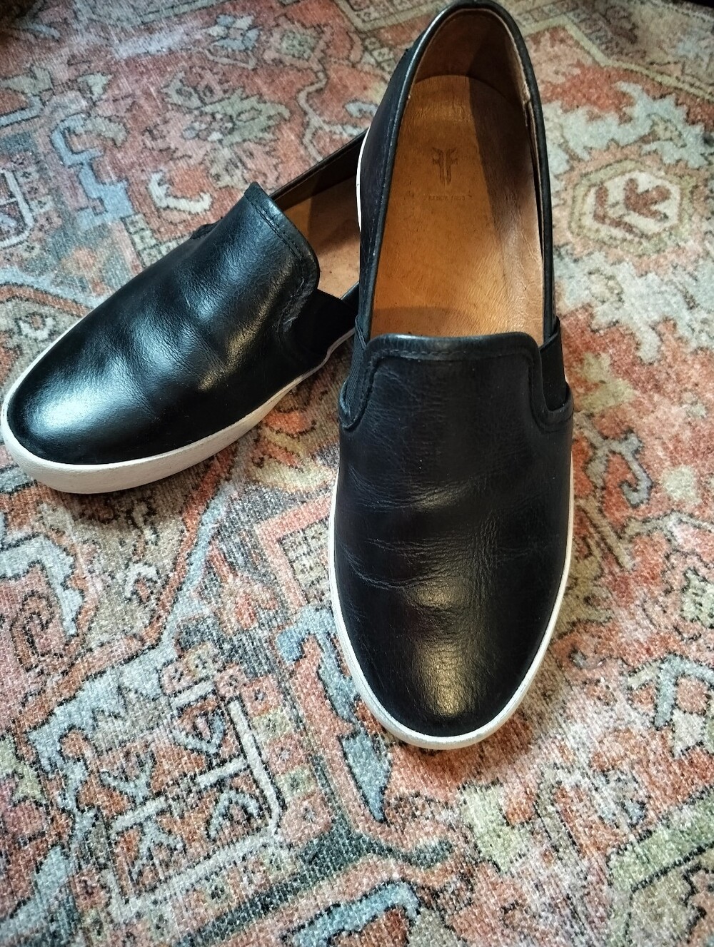 EUC Frye Black Dylan Slip On Leather Sneakers White Platform - 7.5 8 8.5 - Picture 1 of 8